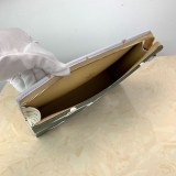 大人気！ルイヴィトン クラッチバック 偽物 ポッシュトワレ 26 ジャイアントモノグラム レディースバッグ M67691