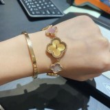 可愛いヴァンクリーフ＆アーペル 偽物 時計 スウィート アルハンブラ ウォッチ　ダイヤ vao83338