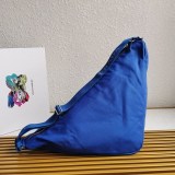 21-22AW プラダ トライアングル キャンバスバッグ コピー puq32331