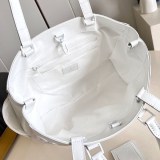 超話題!ルイヴィトン サックプラ トートバッグ 偽物 2色 M21841