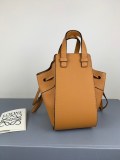 完売必至ロエベ ハンモック コピー ドローストリング ショルダーバッグ lot31315