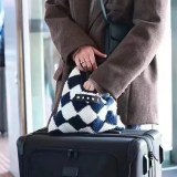 マルニマーケット 偽物◇テックウール製 DIAMONDスモールバッグ ブラック mar01158