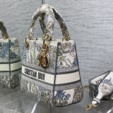 セール新作レディディオール 偽物 LADY D-LITE ミディアムバッグ dey78451