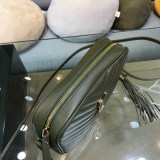 大人気！サンローラン ショルダーバッグ 偽物☆ルー キルティングレザー カメラバッグ Sao12943