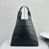 大人気定番ミュウミュウ レザー ハンドバッグ 偽物ブラックmyo22973