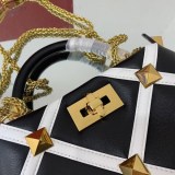 超希少！ヴァレンティノ チェーンバッグ 偽物 レディース V0098 Vuo26281