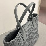 大人気!ボッテガヴェネタ コピー スモール カバ トートバッグ boa18795