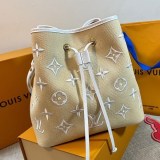 目を惹くカラールイヴィトン ネオノエMMバッグ ホワイト コピー M22852
