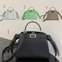 フェンディ ピーカブーカット プチ レザー オーロックチェーン fet26368