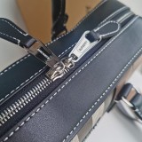 【大特価】バーバリー 偽物 エインズワース ブリーフケース バッグ Baw83278