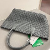 大人気!ボッテガヴェネタ コピー スモール カバ トートバッグ boa18795