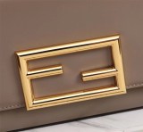 世界中で大人気♪フェンディ コピー 財布内蔵ミニバッグ ポーチ付き グレーレザー ミニバッグ 8BS032AHM0F1F1M