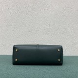 ☆超人気☆セリーヌ 16（セーズ） コピー ミディアム ショルダーバッグ グリーン【3サイズ】 Cem85504