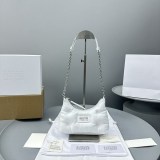 大人気！注目度抜群！メゾンマルジェラ グラム スラム 偽物ミニバッグ Mam75187