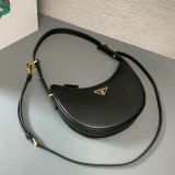 可愛いプラダ アーケ レザーショルダーバッグ コピー 3色 1BC194