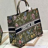 送料無料 ディオール 偽物 ブックトート Petites Fleurs ラージバッグ M911