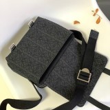 一目惚れ♪ロエベ スーパーコピー ジャカード メッセンジャーバッグ loq84057