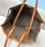★日本!!人気！フェンディ ピーカブー エックストート 偽物 FFウール バッグ fez95363