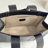 世界中で大人気♪クロエ woody 偽物 カーフスキンレザー スモールトートバッグ 3サイズ CHC22WS397I60001
