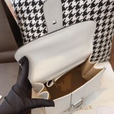 大人気！【デルボー ハンドバッグ 偽物】ブリヨン Ivoryステッチ ミディアムハンドバッグ Deg55640