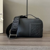 可愛い ロエベ カメラ クロスボディバック コピー ショルダーバッグ lov77223