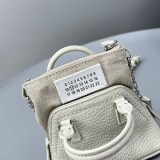 稀少 メゾン マルジェラ 5AC 偽物 Classique ベビー ショルダーバッグ SB3WG0025P4
