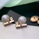 タサキ バランス クラス ピアス 偽物 パール ダイヤモンド tar88378