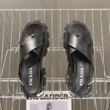 定番プラダ モノリスブラシド レザーサンダル コピー pud42789