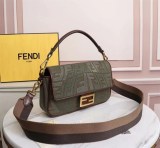 春もの新作フェンディ バゲット コピー フィッシュアイ FFキャンバス バッグ feg17784