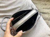 ☆超人気☆ミュウミュウ コピー マトラッセ レザー クロスボディバッグ myu31938