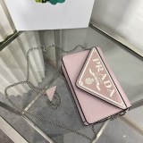 21-22AW プラダ ブラッシュドレザーショルダーバッグ 偽物 ビッグロゴ チェーン pup41758