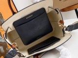 春もの新作バーバリー トートバッグ 偽物 チェック トリプルスタッズ ベルトバッグミニ Bax32753
