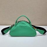 世界中で大人気♪プラダ レディース スーパーコピートップハンドルバッグ puu37808
