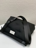 大人気!!新色メゾンマルジェラ グラムスラム 偽物 フラップ チェーンバッグ Mae79504