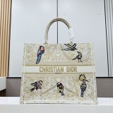 ディオール Large 刺繍入り トートバッグ 偽物 ブックトート deu27040