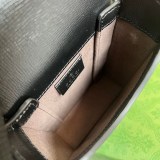 送料込 グッチ GG 付き ミニ バッグ 偽物 ロゴ モノグラム ブラック gux68464