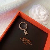 セール新作エルメス リング コピー《ケリー・クロシェット》 erp53699
