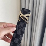 可愛いルイヴィトン コピーサンチュール・LVイニシャル 40MM リバーシブル ベルト vuu01516