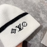 ☆超人気☆ ルイヴィトン ニット帽  偽物