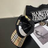 日本未入荷 バーバリー  キャップ コピー