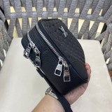 入手困難！ ルイヴィトン メンズ クラッチバッグ コピー