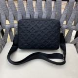 入手困難品！ルイヴィトン メンズ ショルダーバッグ コピー