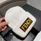 最安値挑戦 フェンディ ニット帽 偽物