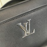 完売必至  ルイヴィトン メンズ ショルダーバッグ 偽物