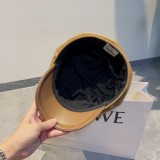 新色登場☆ バーバリー  八角帽  偽物