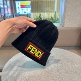 目を惹くカラー フェンディ ニット帽 偽物