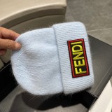 新色登場☆  フェンディ ニット帽 コピー