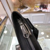 定番人気！ バーバリー メンズ ショルダーバッグ 偽物