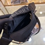 注目アイテム♡ バーバリー メンズ ウエストポーチ▪ボディバッグ コピー