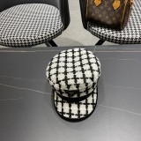 完売必至 プラダ キャスケット 偽物